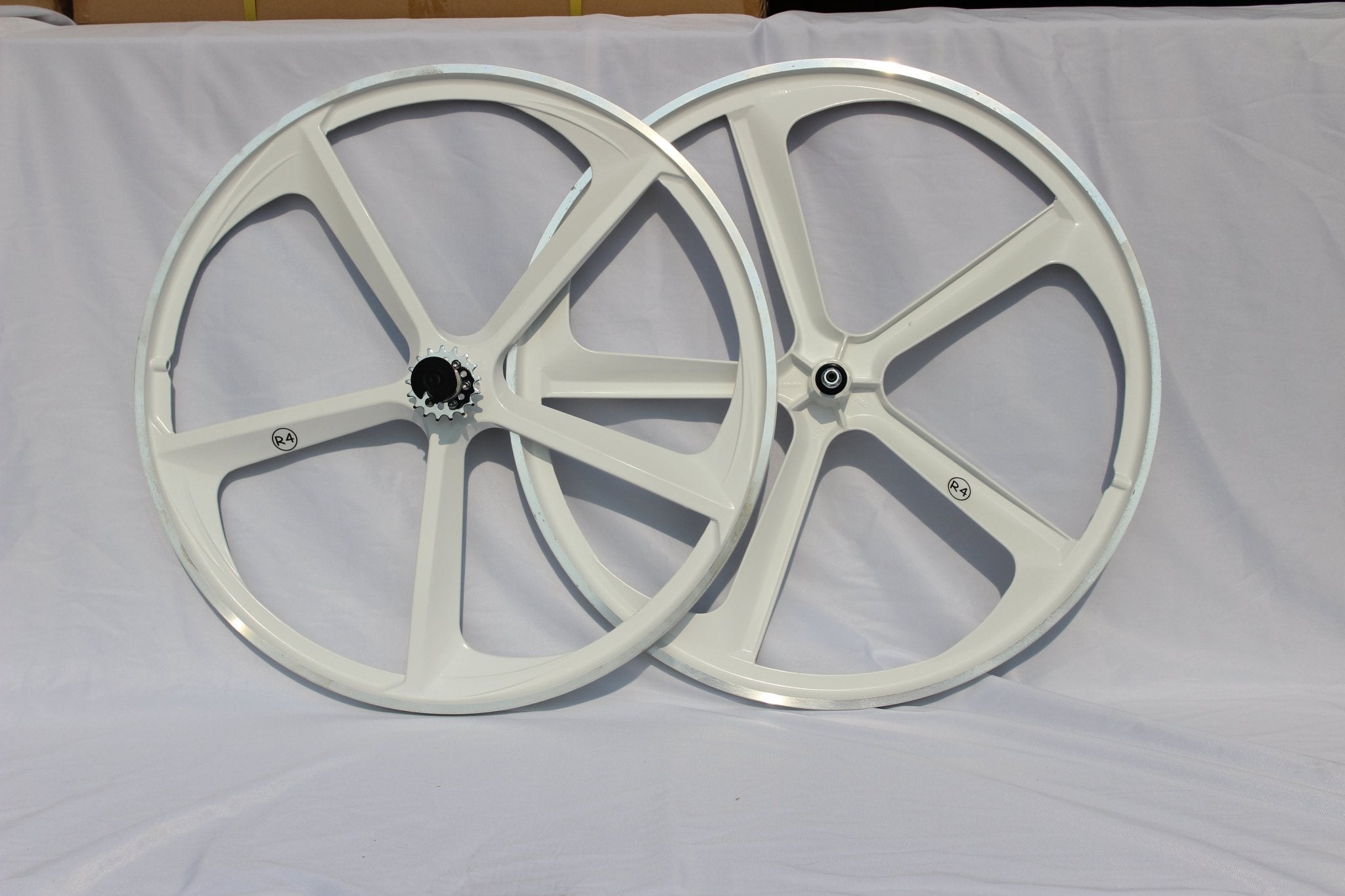 R4 Premium 29″ BMX 5 - Spoke Alloy Bicycle Sealed Wheel set, White, Non CNC For Disc Brakes - R4 Products