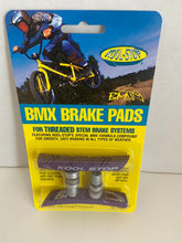 Cargar imagen en el visor de la galería, Kool Stop Bicycle BMX Pastillas de freno roscadas para V-brake Morado (PAR)
